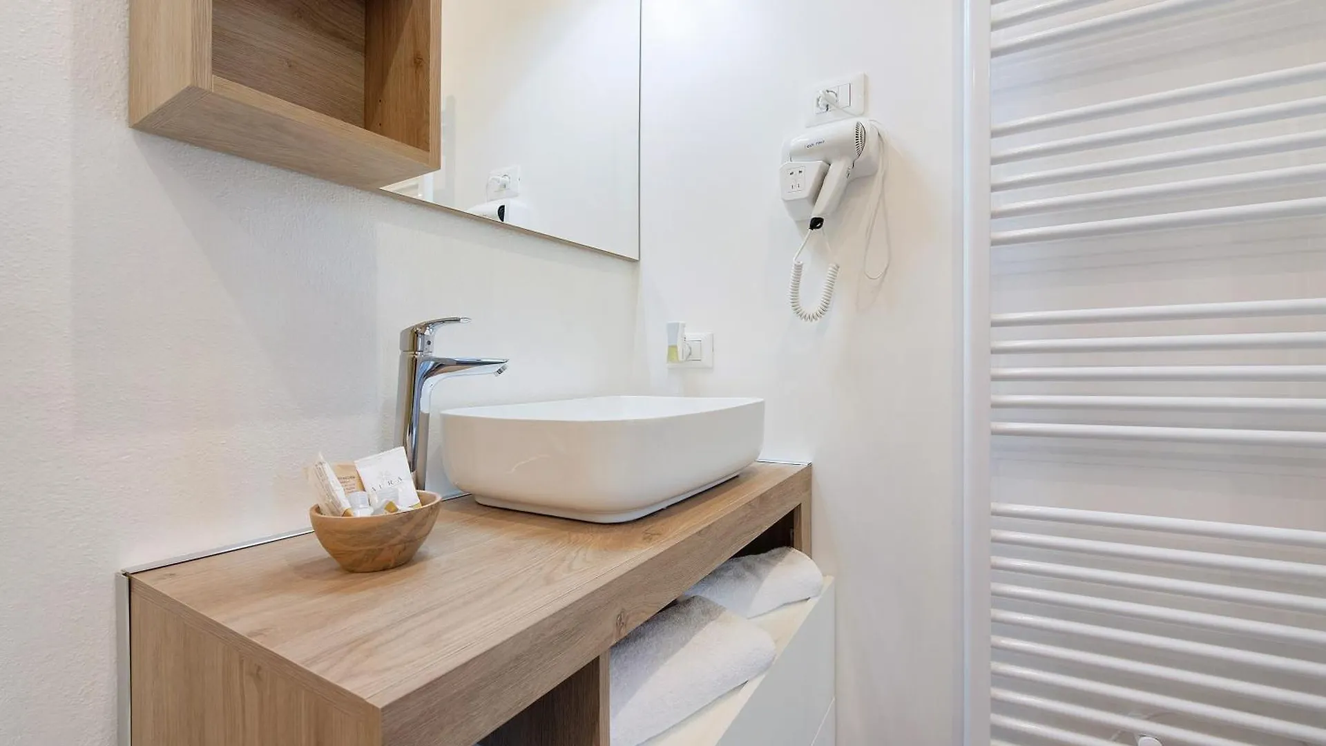 Affittacamere Ke Vita Rooms Salo Soprazocco 0*,  Italy