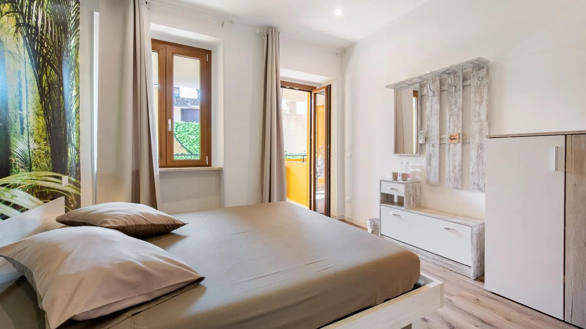 بيت ضيافة Affittacamere Ke Vita Rooms Salo Soprazocco